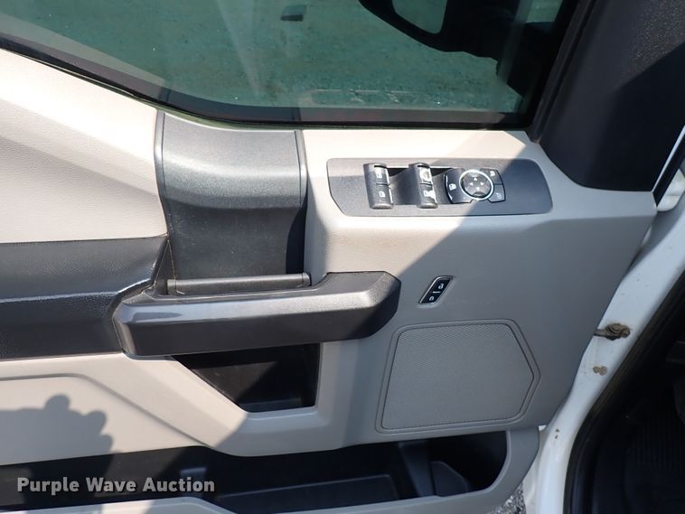 image for item DN1822 2017 Ford F250 Super Duty XL  SuperCab pickup truck