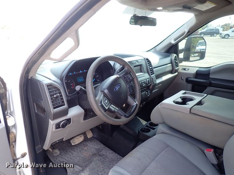 image for item DN1822 2017 Ford F250 Super Duty XL  SuperCab pickup truck