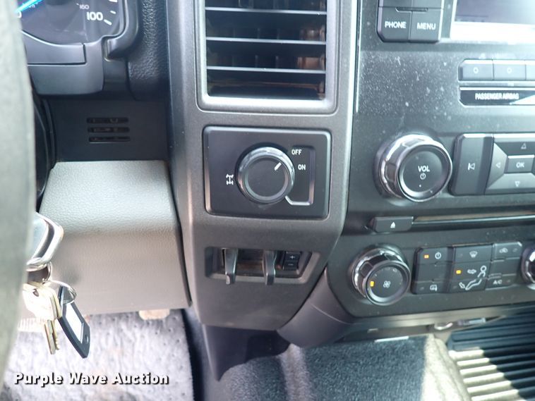 image for item DN1822 2017 Ford F250 Super Duty XL  SuperCab pickup truck