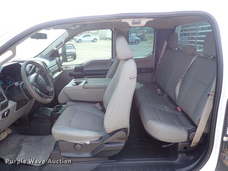 image for item DN1822 2017 Ford F250 Super Duty XL  SuperCab pickup truck