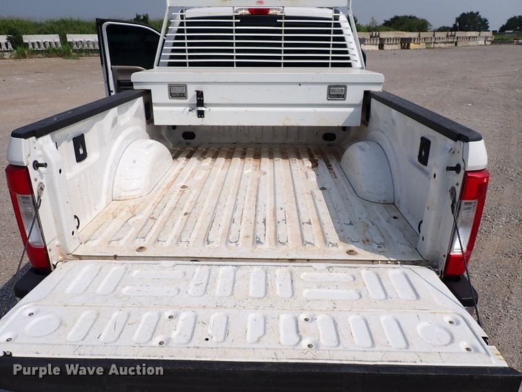 image for item DN1822 2017 Ford F250 Super Duty XL  SuperCab pickup truck