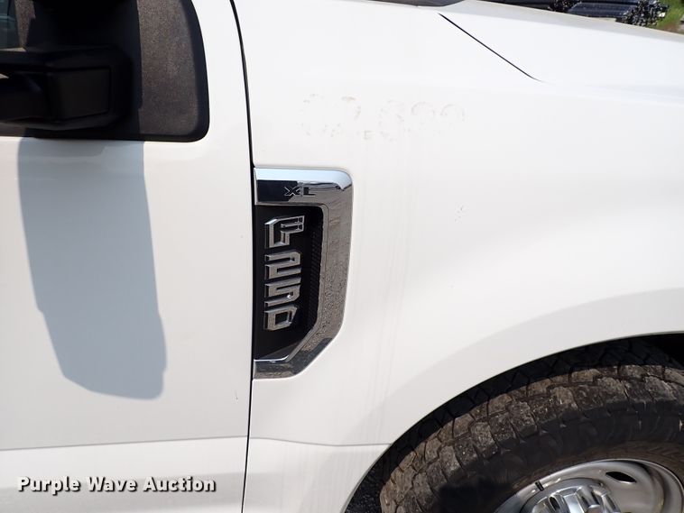 image for item DN1822 2017 Ford F250 Super Duty XL  SuperCab pickup truck