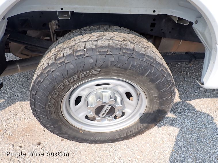 image for item DN1822 2017 Ford F250 Super Duty XL  SuperCab pickup truck