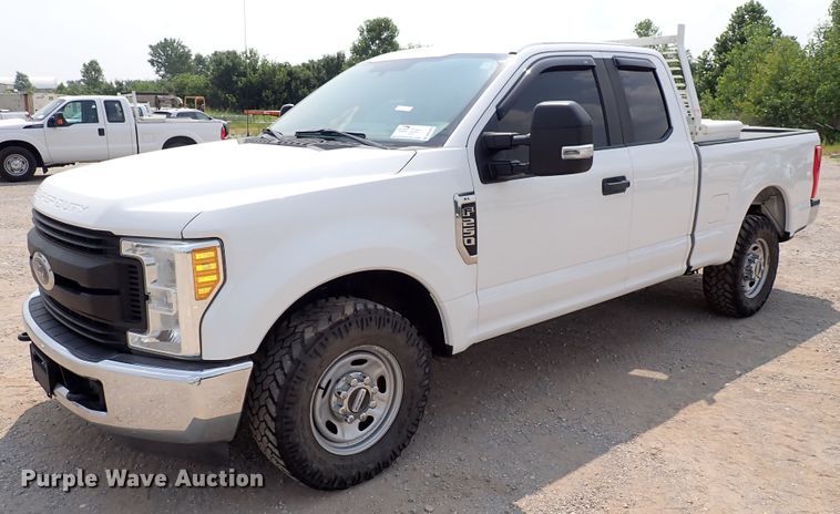 image for item DN1823 2017 Ford F250 Super Duty XL  SuperCab pickup truck