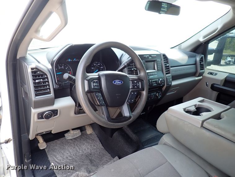 image for item DN1823 2017 Ford F250 Super Duty XL  SuperCab pickup truck