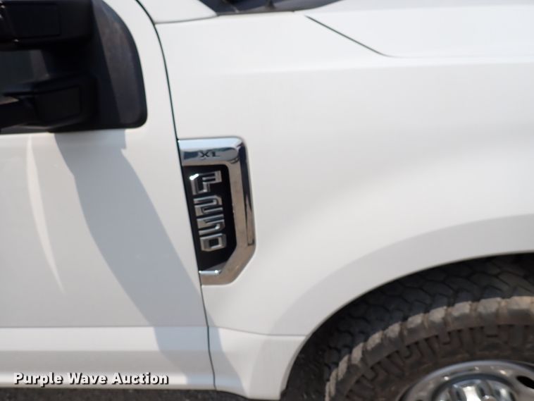 image for item DN1823 2017 Ford F250 Super Duty XL  SuperCab pickup truck