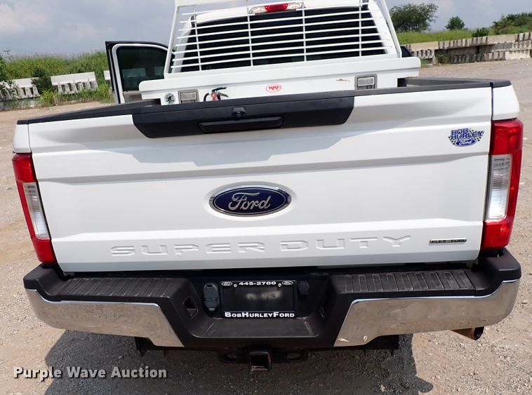 image for item DN1823 2017 Ford F250 Super Duty XL  SuperCab pickup truck