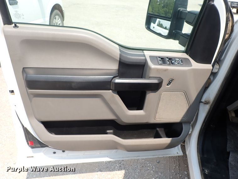 image for item DN1824 2017 Ford F250 Super Duty XL  SuperCab pickup truck