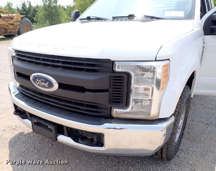 image for item DN1824 2017 Ford F250 Super Duty XL  SuperCab pickup truck