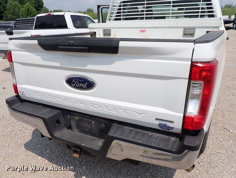 image for item DN1824 2017 Ford F250 Super Duty XL  SuperCab pickup truck