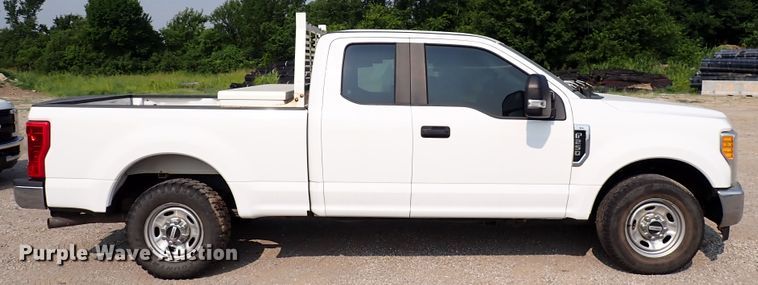 image for item DN1826 2017 Ford F250 Super Duty XL  SuperCab pickup truck