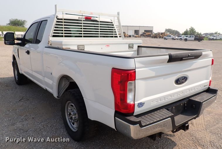 image for item DN1826 2017 Ford F250 Super Duty XL  SuperCab pickup truck