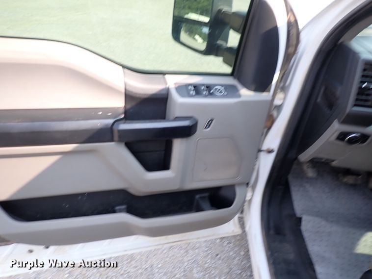 image for item DN1826 2017 Ford F250 Super Duty XL  SuperCab pickup truck