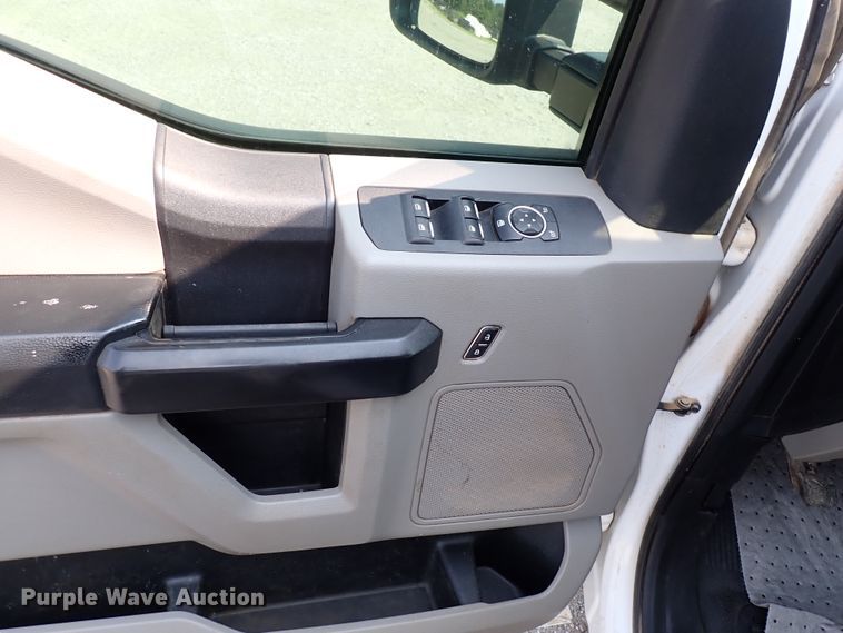 image for item DN1826 2017 Ford F250 Super Duty XL  SuperCab pickup truck