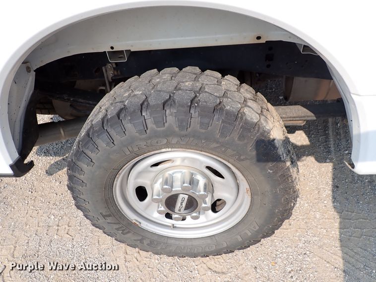 image for item DN1826 2017 Ford F250 Super Duty XL  SuperCab pickup truck