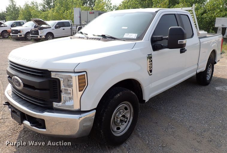 image for item DN1827 2018 Ford F250 Super Duty XL  SuperCab pickup truck
