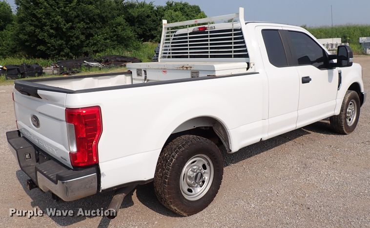 image for item DN1827 2018 Ford F250 Super Duty XL  SuperCab pickup truck