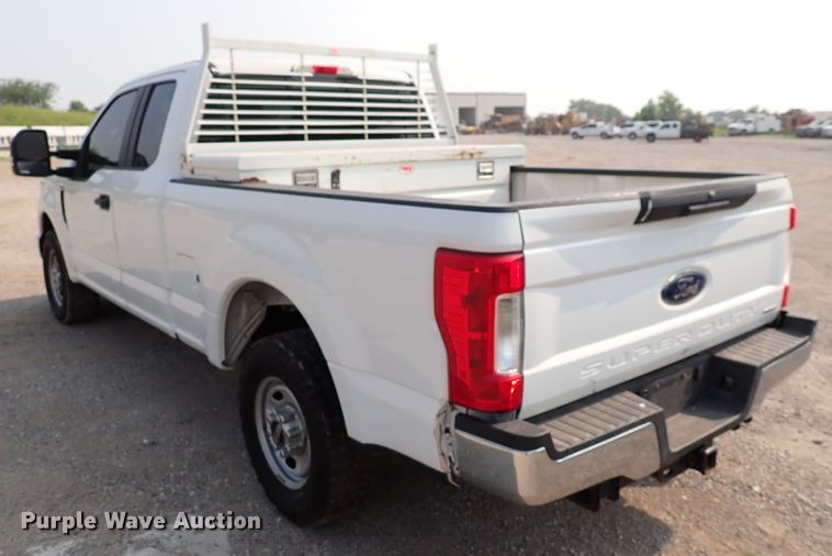 image for item DN1827 2018 Ford F250 Super Duty XL  SuperCab pickup truck