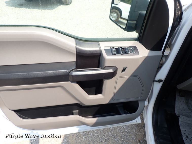 image for item DN1829 2015 Ford F150 XL  SuperCrew pickup truck