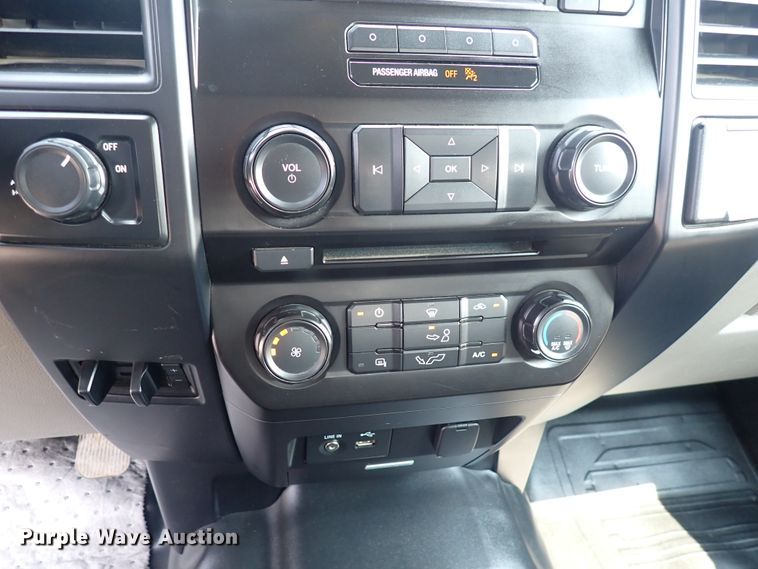 image for item DN1829 2015 Ford F150 XL  SuperCrew pickup truck