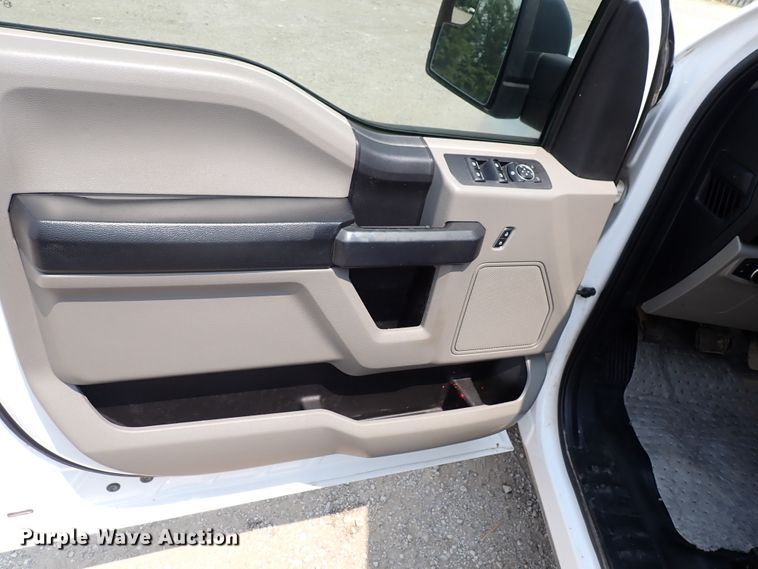 image for item DN1830 2016 Ford F150 XL  SuperCrew pickup truck