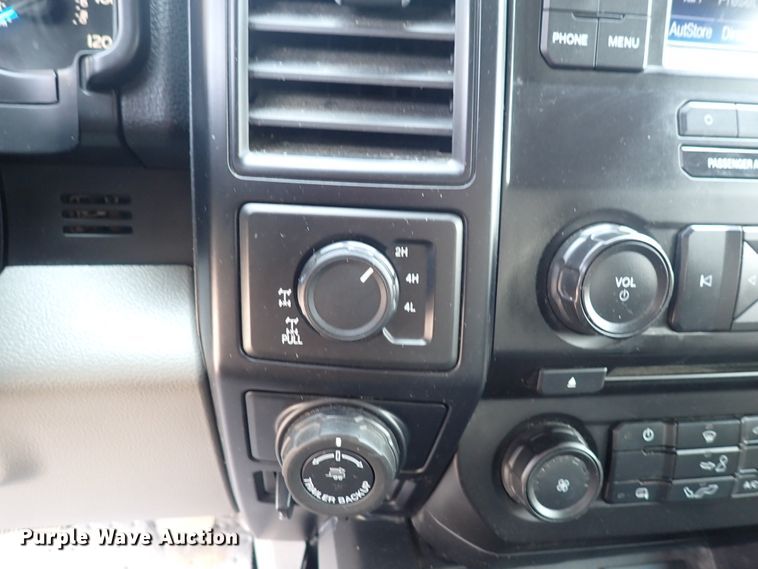 image for item DN1830 2016 Ford F150 XL  SuperCrew pickup truck