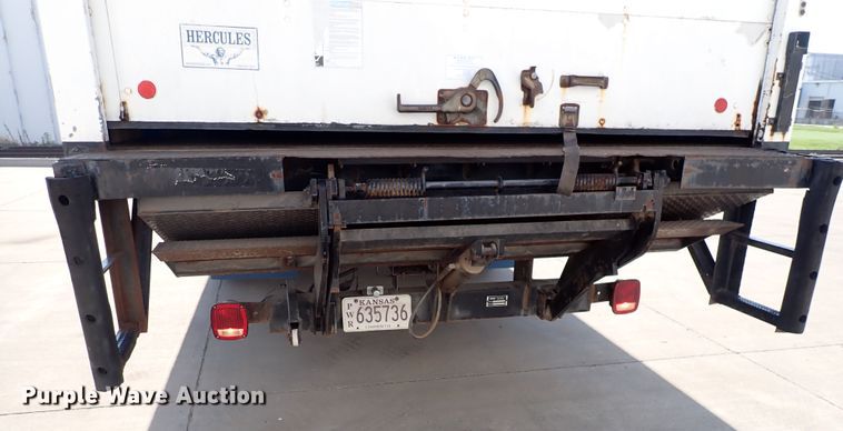 image for item DN1860 2004 Kenworth T300  box truck