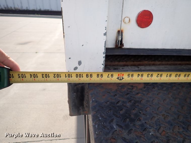 image for item DN1860 2004 Kenworth T300  box truck