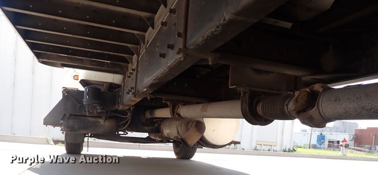 image for item DN1860 2004 Kenworth T300  box truck