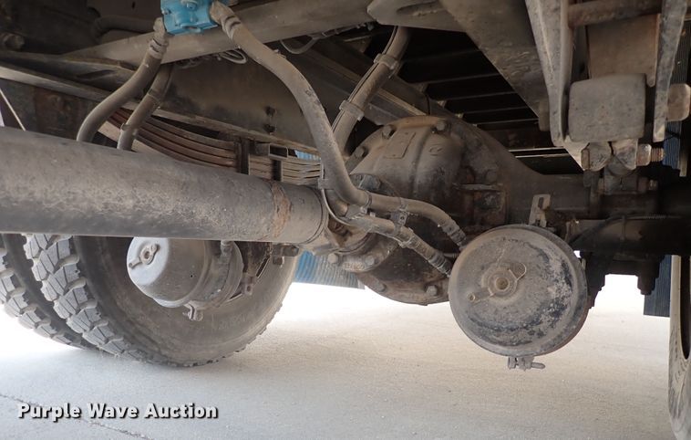 image for item DN1860 2004 Kenworth T300  box truck