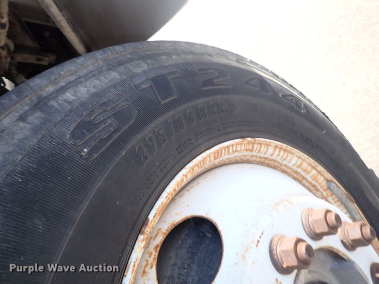 image for item DN1860 2004 Kenworth T300  box truck