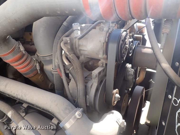 image for item DN1860 2004 Kenworth T300  box truck