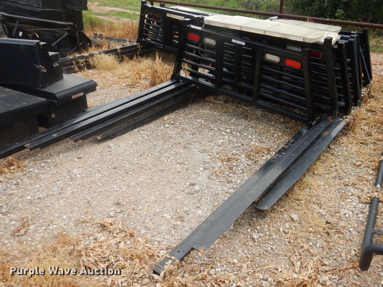 image for item EX9555 Approximately 17 headache racks