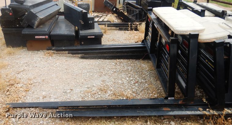 image for item EX9555 Approximately 17 headache racks