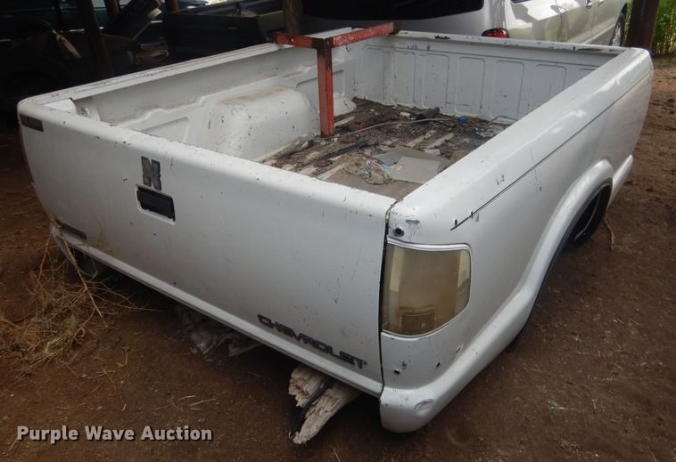 image for item FI9144 Pickup truck bed