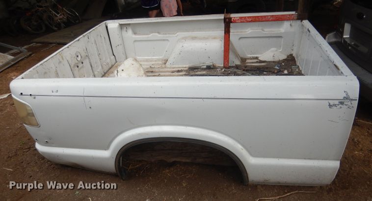 image for item FI9144 Pickup truck bed