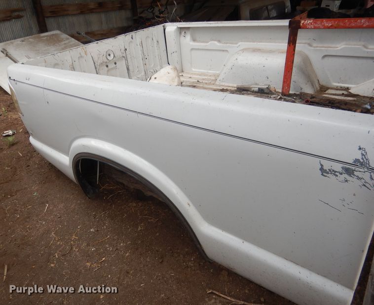 image for item FI9144 Pickup truck bed