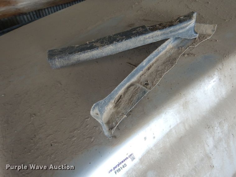 image for item FI9145 Pickup truck topper