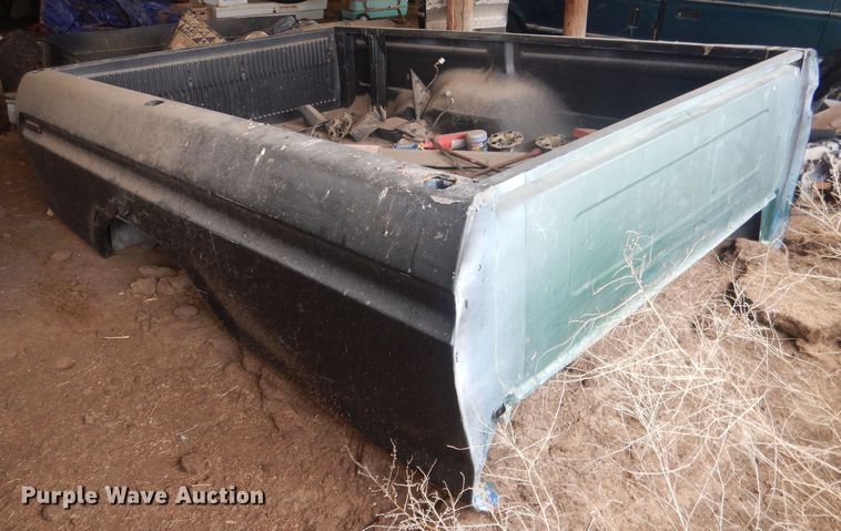 image for item FI9146 Pickup truck bed
