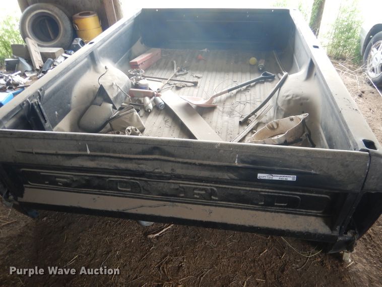 image for item FI9146 Pickup truck bed
