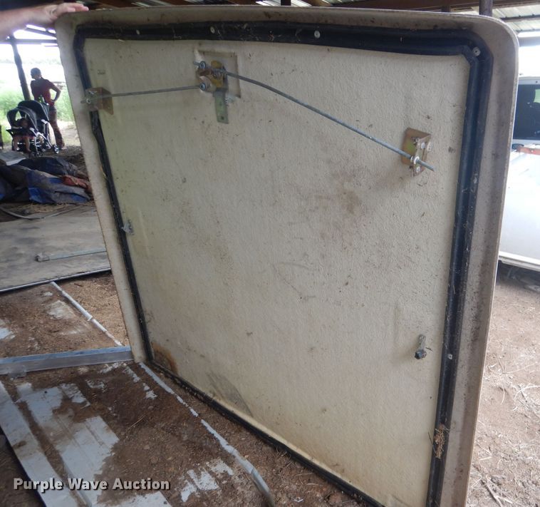 image for item FI9147 Pickup bed cover