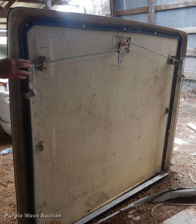 image for item FI9147 Pickup bed cover