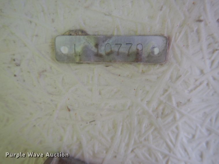 image for item FI9147 Pickup bed cover