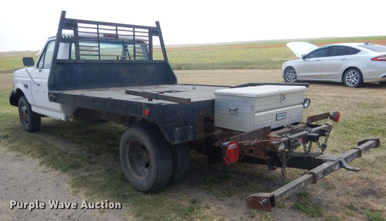 image for item FI9148 1997 Ford F350  tow truck