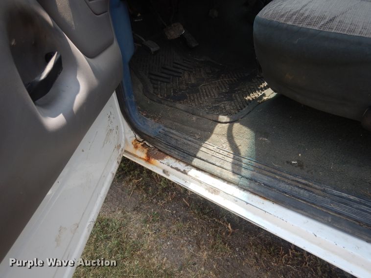 image for item FI9148 1997 Ford F350  tow truck