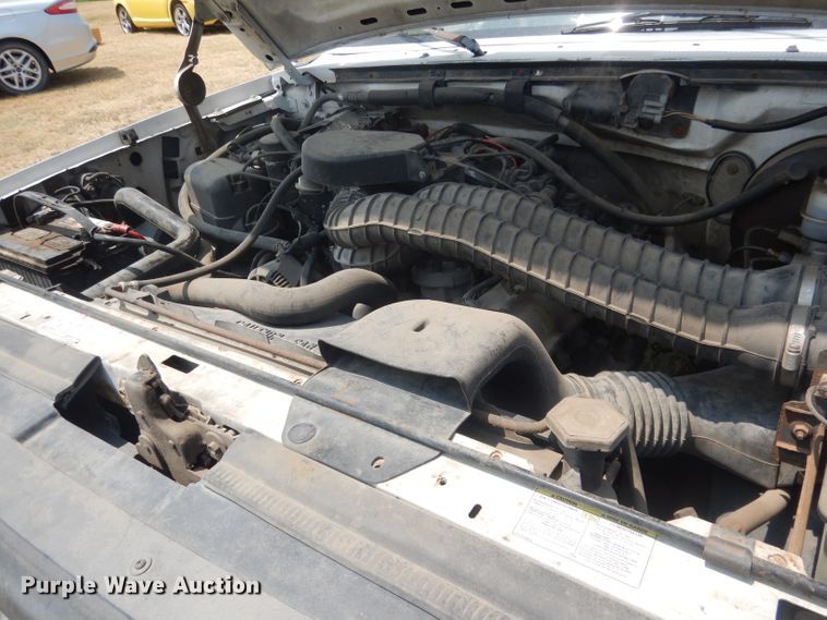 image for item FI9148 1997 Ford F350  tow truck