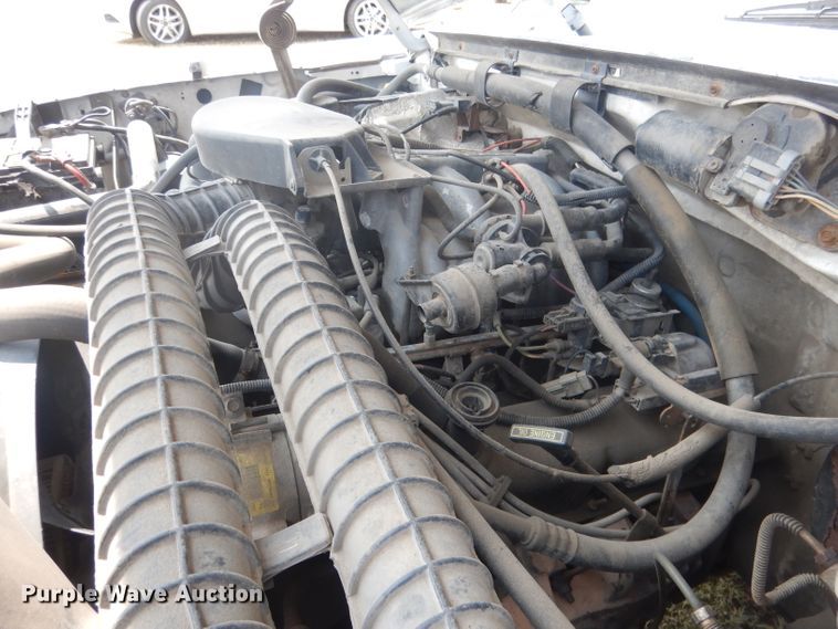 image for item FI9148 1997 Ford F350  tow truck