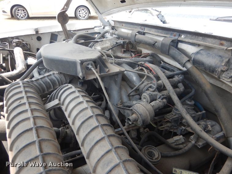 image for item FI9148 1997 Ford F350  tow truck