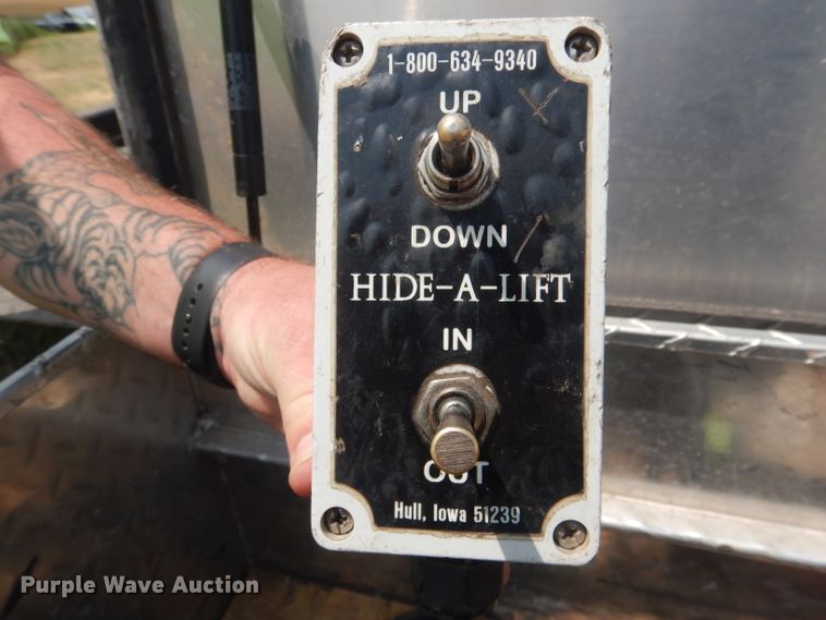 image for item FI9148 1997 Ford F350  tow truck