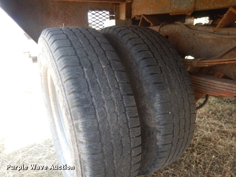 image for item FI9148 1997 Ford F350  tow truck